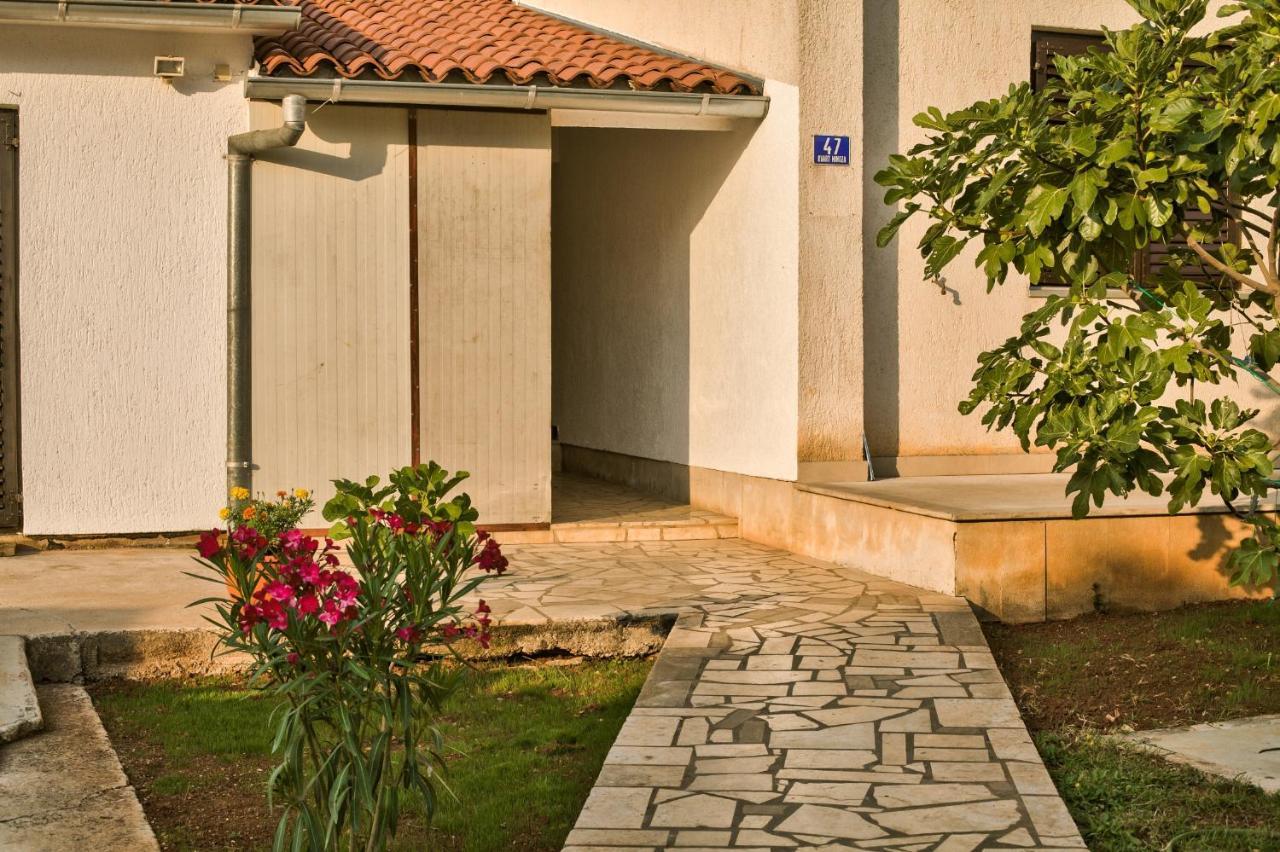 Apartman Tanja Fažana Esterno foto
