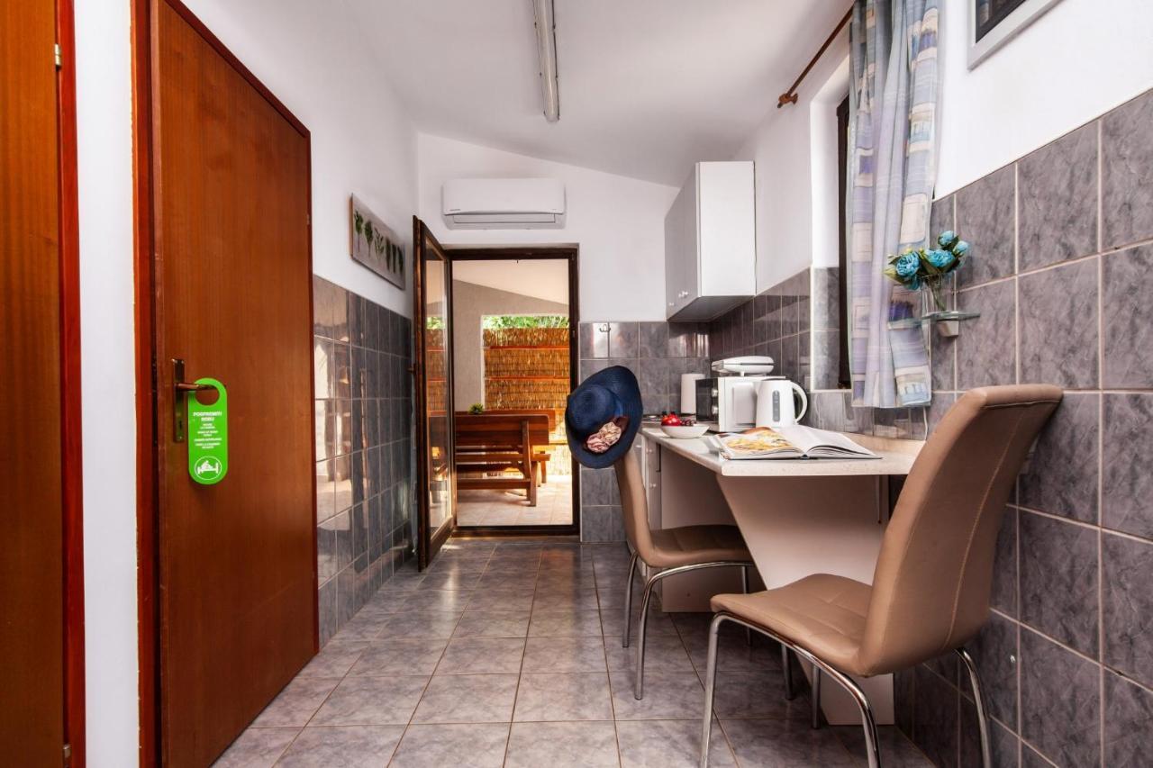 Apartman Tanja Fažana Esterno foto