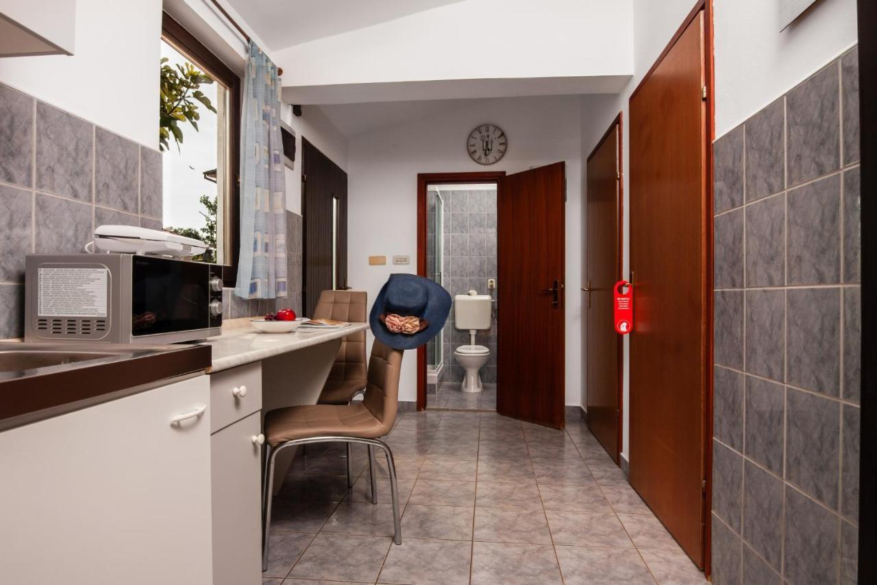 Apartman Tanja Fažana Esterno foto